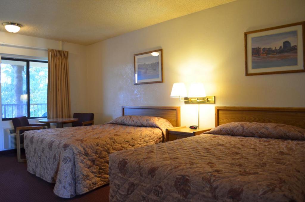 Super 8 By Wyndham Tempe/Asu/Airport Hotel Room photo